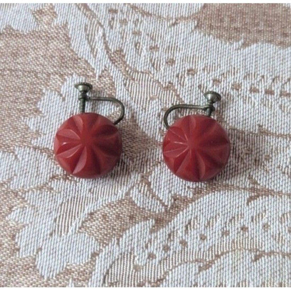 Vintage 3/4" Screw Back Bakelite Earrings; Cherry Red w/ Abstract Carvings
